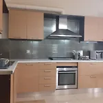 House Escape דירה *