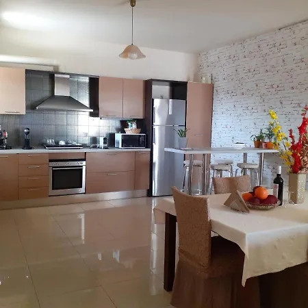House Escape Appartamento La Canea