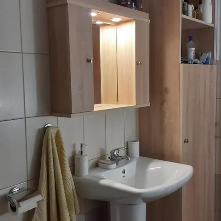 House Escape Lägenhet