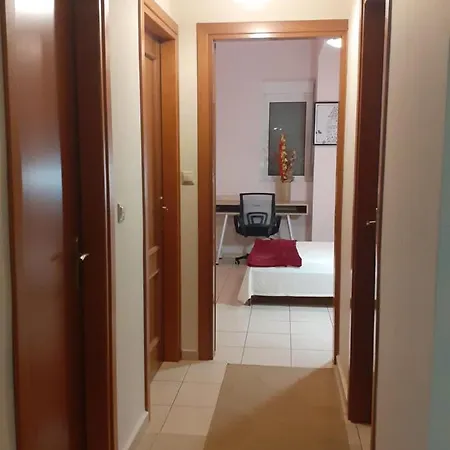 Апартаменти House Escape